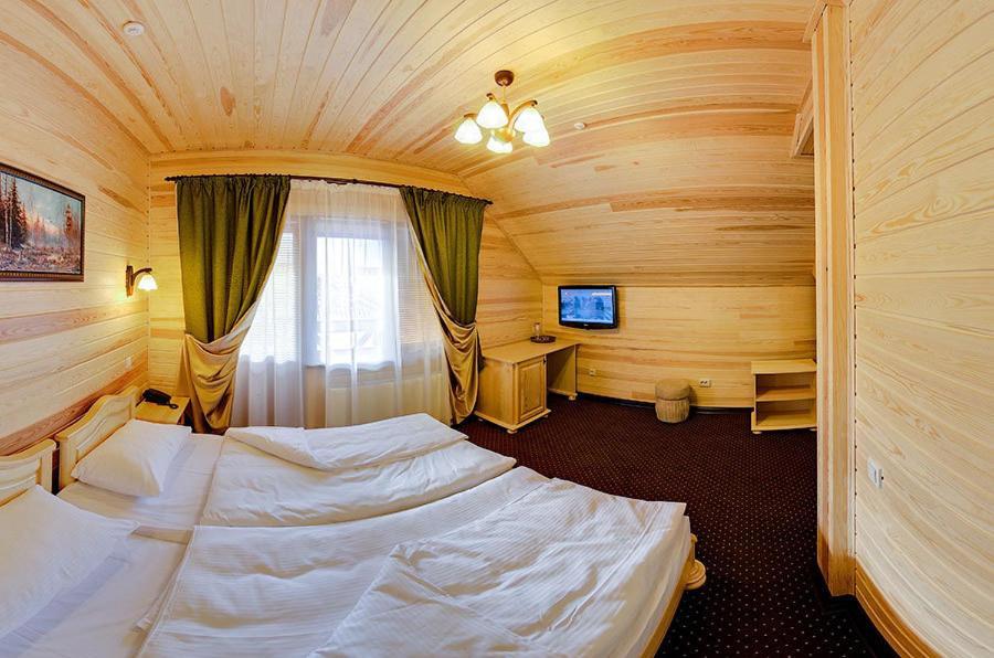 Forest House Tatariv Rum bild
