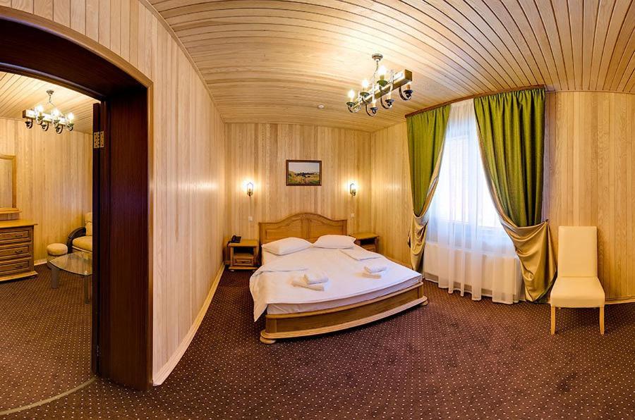 Forest House Tatariv Rum bild